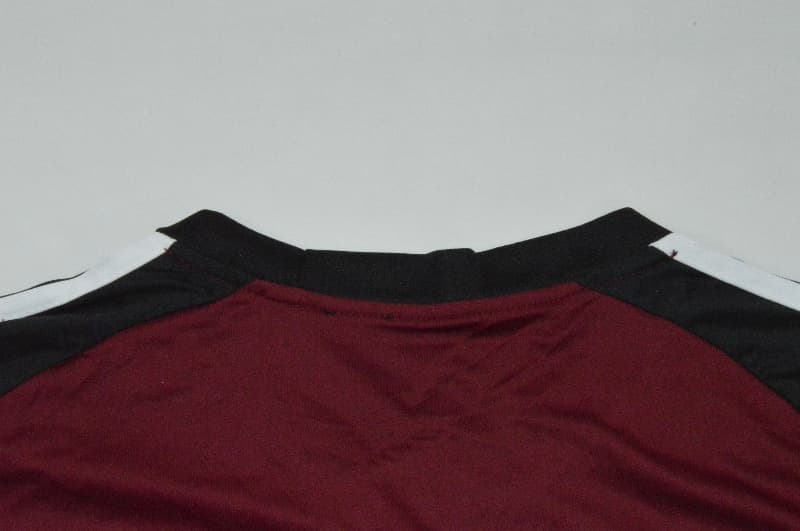 Thailand Quality(AAA) 2026 Spain World Cup Goalkeeper Red Long Sleeve Soccer Jersey