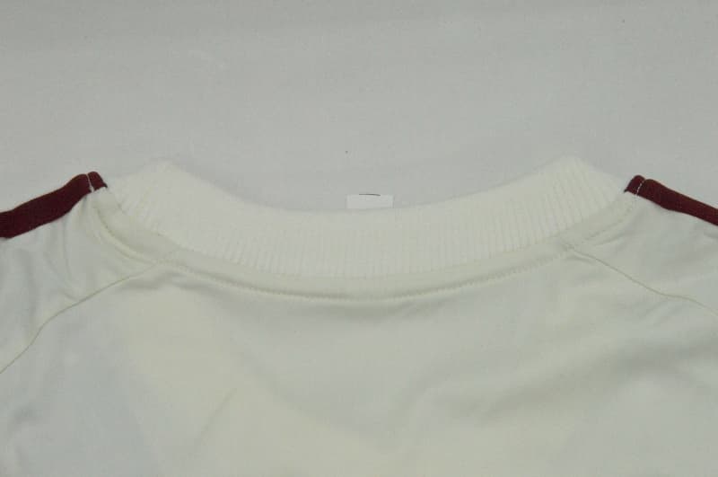 Thailand Quality(AAA) 2026 Spain Training Vest Soccer Jersey 02