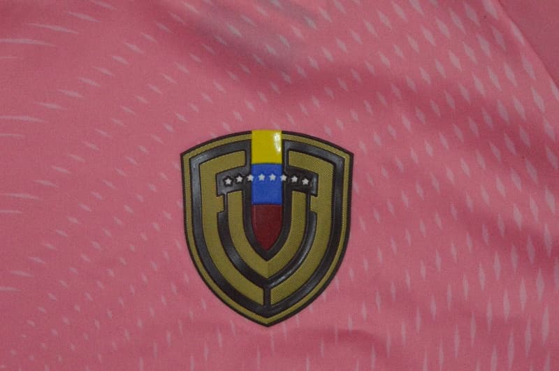 Thailand Quality(AAA) 25/26 Venezuela Goalkeeper Pink Soccer Jersey