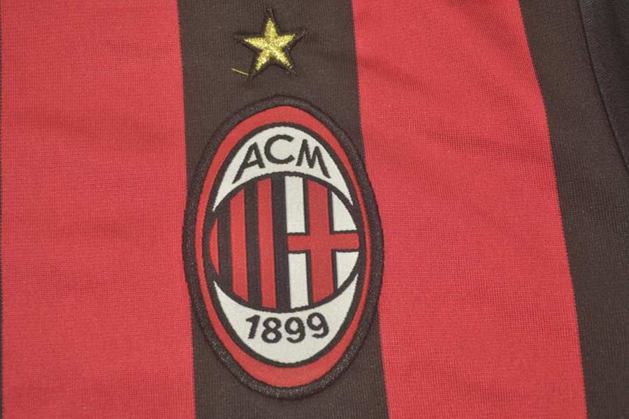 Thailand Quality(AAA) 2009/10 AC Milan Home Retro Soccer Jersey