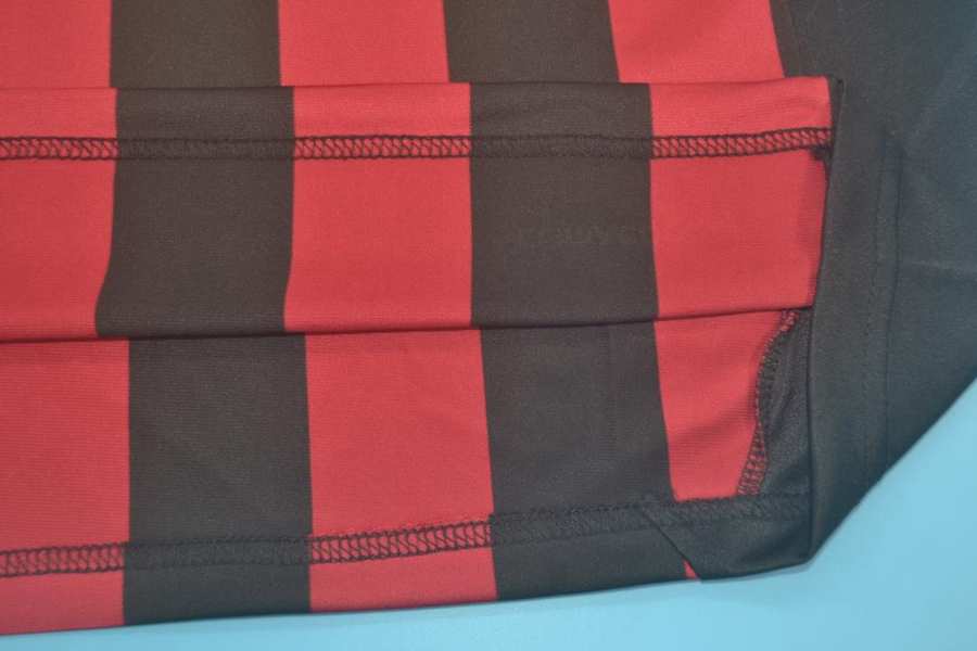 Thailand Quality(AAA) 2009/10 AC Milan Home Retro Soccer Jersey
