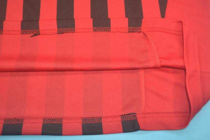 Thailand Quality(AAA) 2011/12 AC Milan Home Retro Soccer Jersey