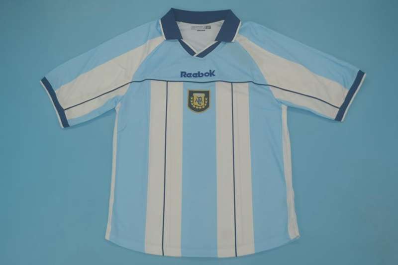 Thailand Quality(AAA) 2001 Argentina Home Retro Soccer Jersey