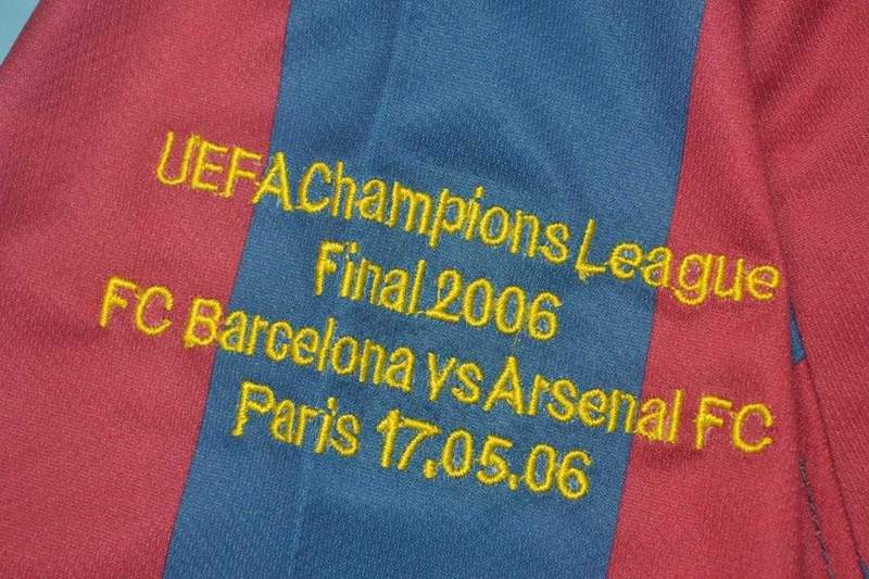 Thailand Quality(AAA) 2005/06 Barcelona Home Retro Soccer Jersey