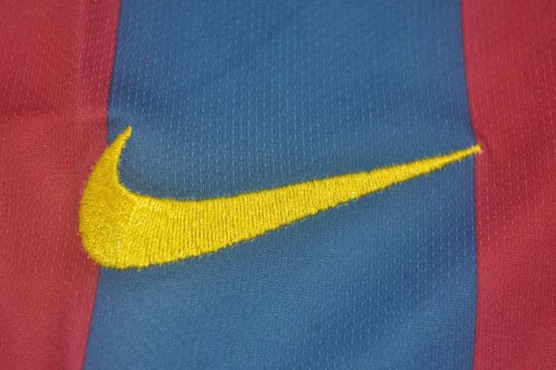 Thailand Quality(AAA) 2005/06 Barcelona Home Retro Soccer Jersey(L/S)