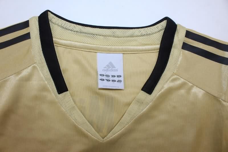 Thailand Quality(AAA) 2004/05 Bayern Munich Away Retro Soccer Jersey