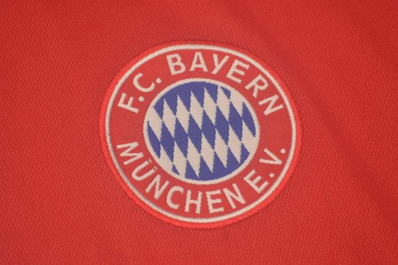 Thailand Quality(AAA) 1991/93 Bayern Munich Home Retro Soccer Jersey