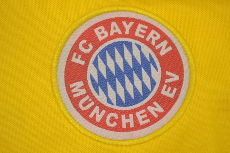 Thailand Quality(AAA) 1993/95 Bayern Munich Away Retro Soccer Jersey