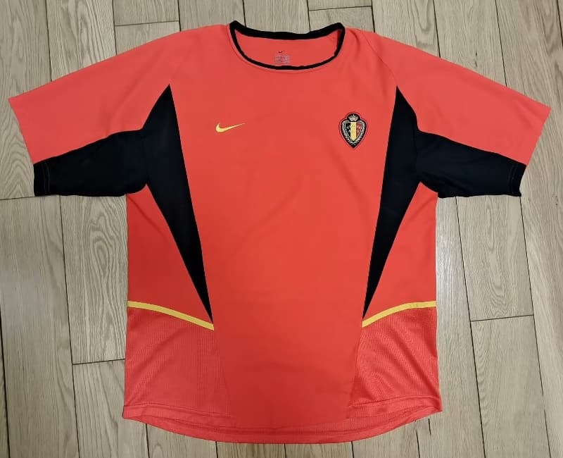 Thailand Quality(AAA) 2002 Belgium Home Retro Soccer Jersey