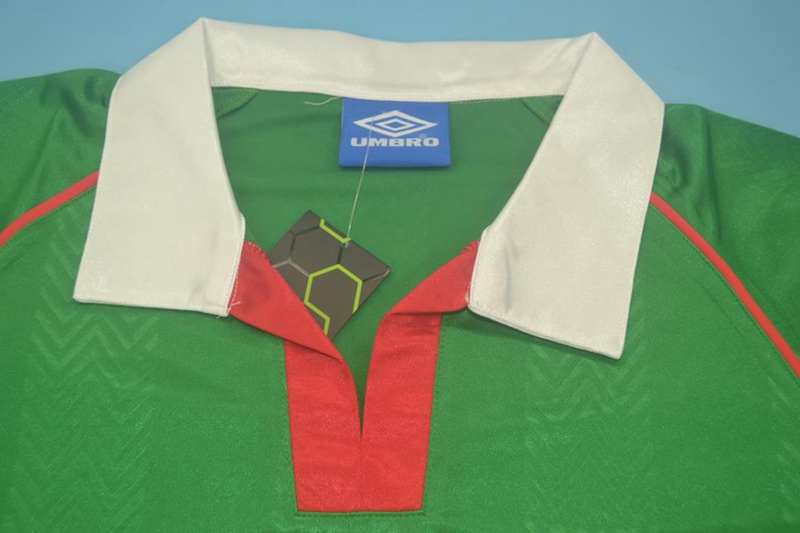 Thailand Quality(AAA) 1994 Bolivia Home Retro Soccer Jersey