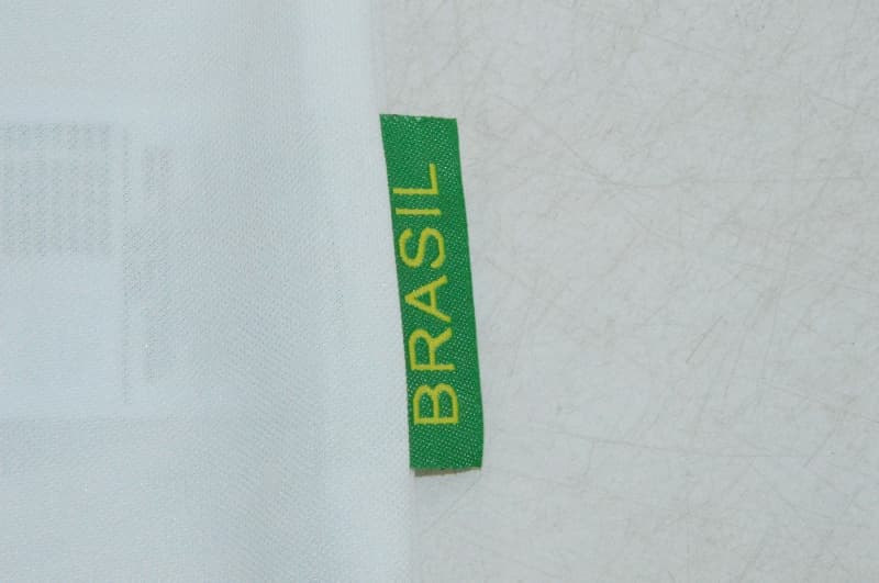 Thailand Quality(AAA) 1998 Brazil Goalkeeper White Retro Soccer Jersey
