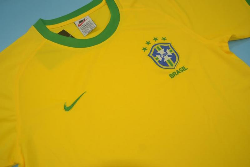 Thailand Quality(AAA) 2000 Brazil Home Retro Soccer Jersey