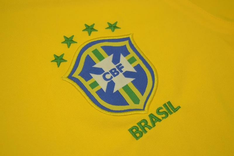 Thailand Quality(AAA) 2000 Brazil Home Retro Soccer Jersey