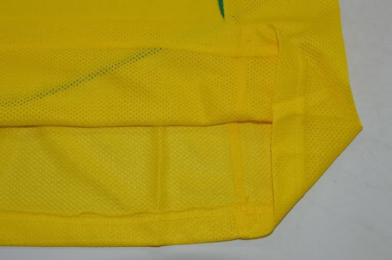 Thailand Quality(AAA) 2004 Brazil Home Retro Long Sleeve Soccer Jersey