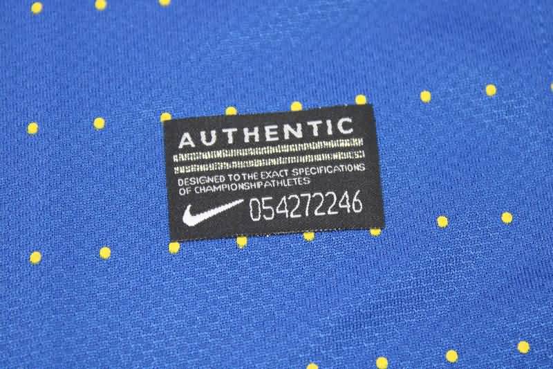 Thailand Quality(AAA) 2010 Brazil Away Retro Soccer Jersey