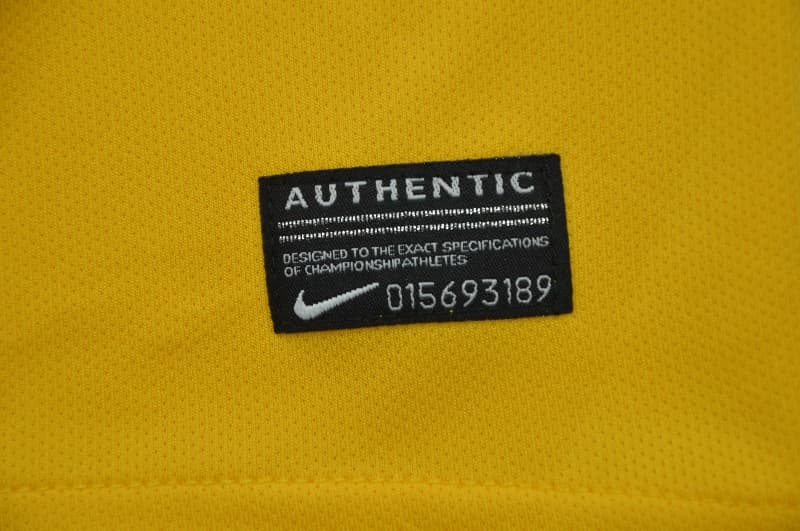 Thailand Quality(AAA) 2013 Brazil Home Retro Soccer Jersey