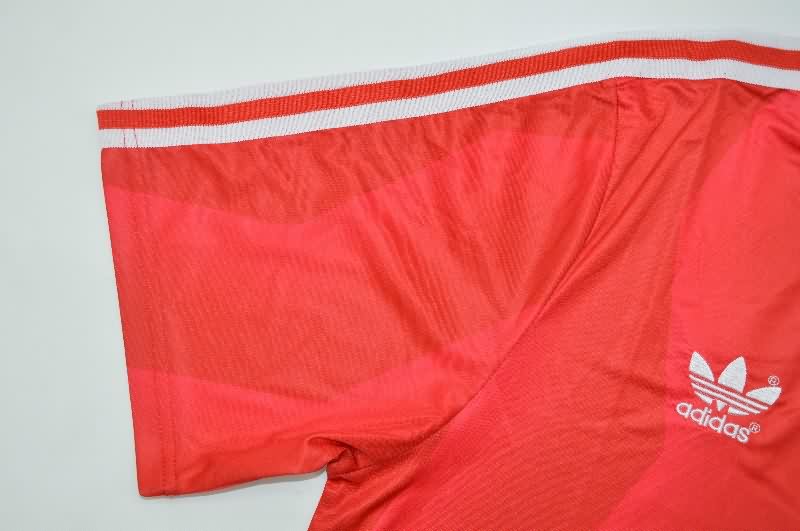 Thailand Quality(AAA) 1986 Bulgaria Away Retro Soccer Jersey