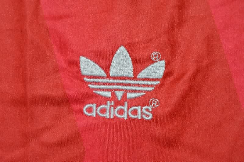 Thailand Quality(AAA) 1986 Bulgaria Away Retro Soccer Jersey