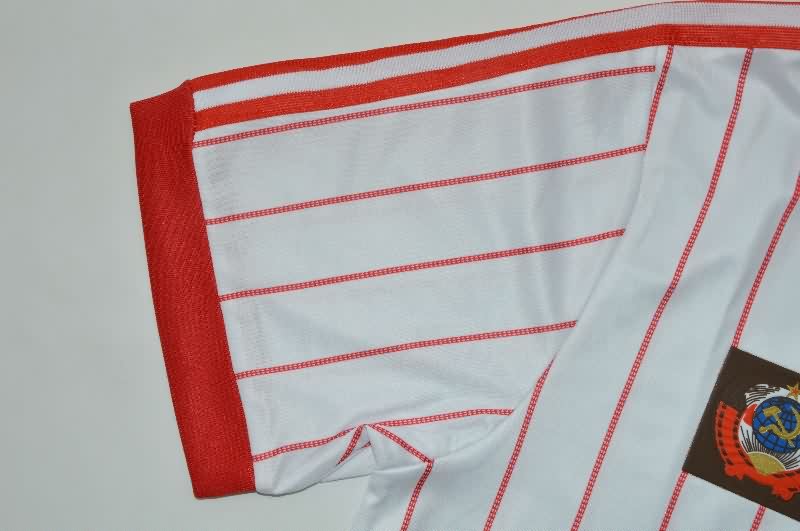 Thailand Quality(AAA) 1982/83 CCCP Away Retro Soccer Jersey