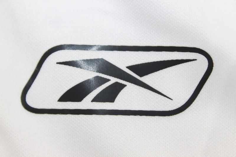 Thailand Quality(AAA) 2005 Colo Colo Home Retro Soccer Jersey