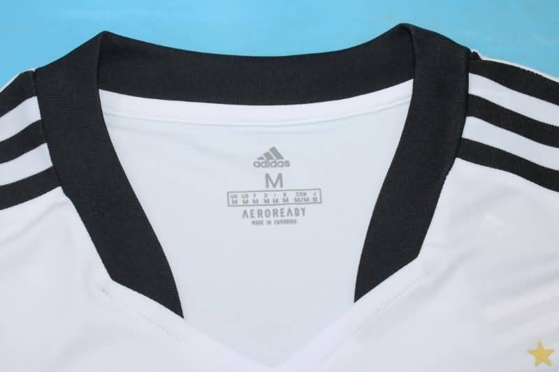 Thailand Quality(AAA) 2013 Colo Colo Retro Home Champion Soccer Jersey