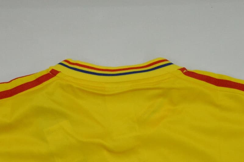 Thailand Quality(AAA) 1990 Colombia Home Retro Long Sleeve Soccer Jersey