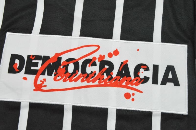 Thailand Quality(AAA) 1982 Corinthians Away Retro Soccer Jersey