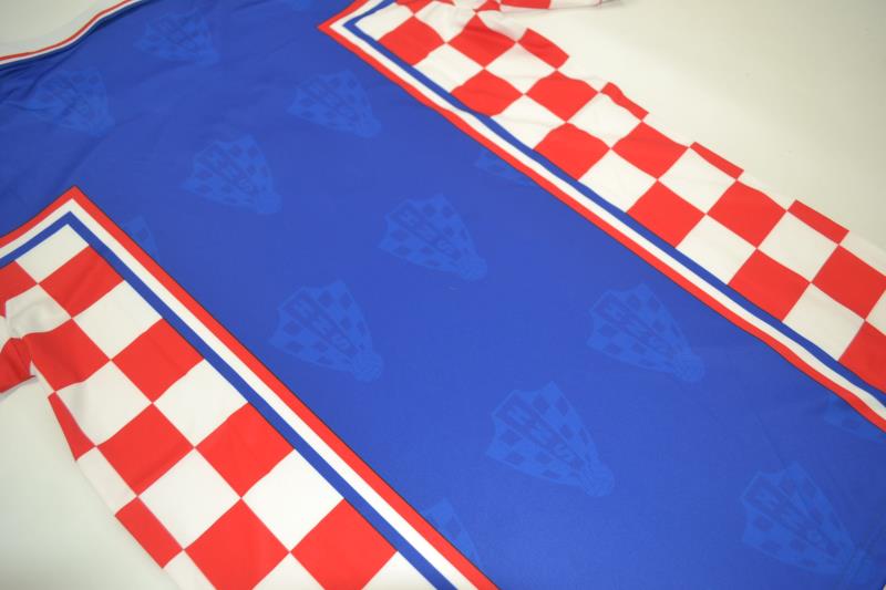 Thailand Quality(AAA) 1998 Croatia Away Retro Soccer Jersey