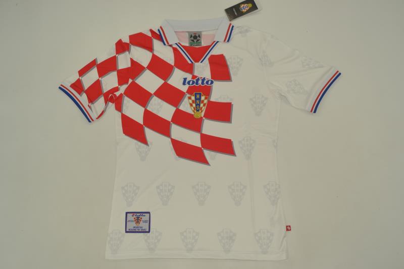 Thailand Quality(AAA) 1998 Croatia Home Retro Soccer Jersey