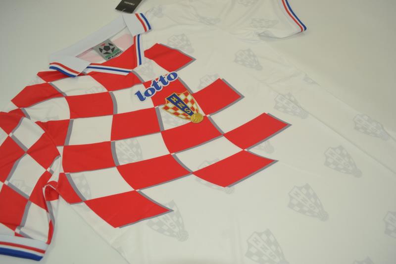 Thailand Quality(AAA) 1998 Croatia Home Retro Soccer Jersey