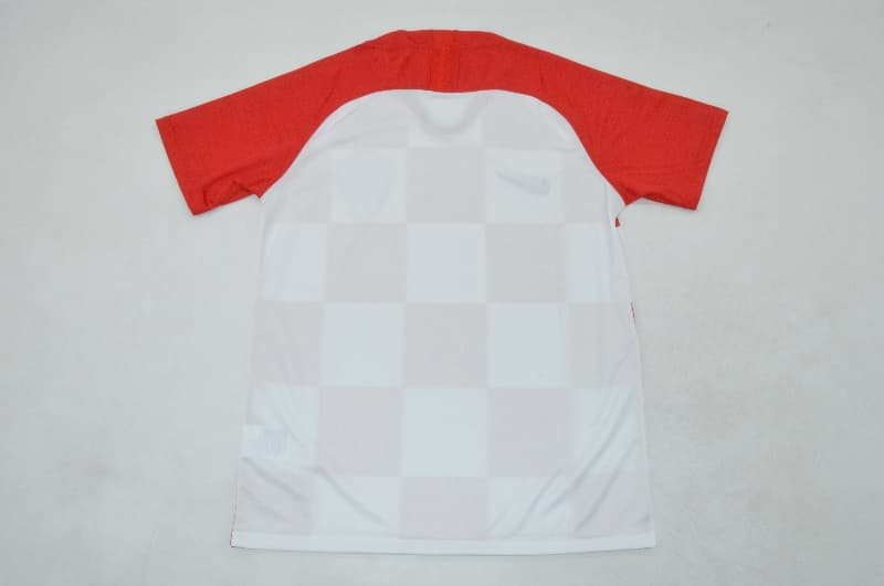 Thailand Quality(AAA) 2018 Croatia Home Retro Soccer Jersey