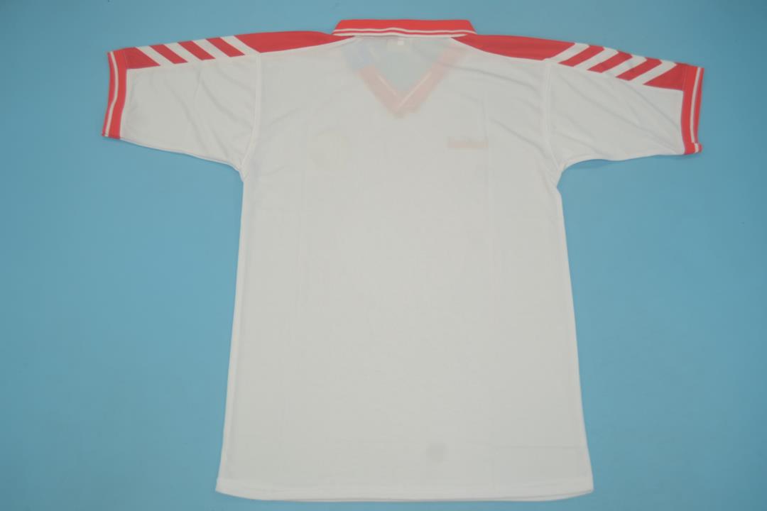 Thailand Quality(AAA) 1998 Denmark Away Retro Soccer Jersey