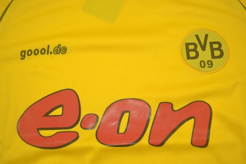 Thailand Quality(AAA) 2001/02 Dortmund Home Retro Soccer Jersey