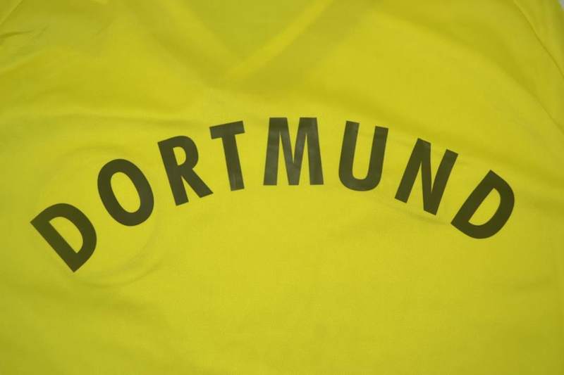 Thailand Quality(AAA) 1995/96 Dortmund Home Retro Soccer Jersey