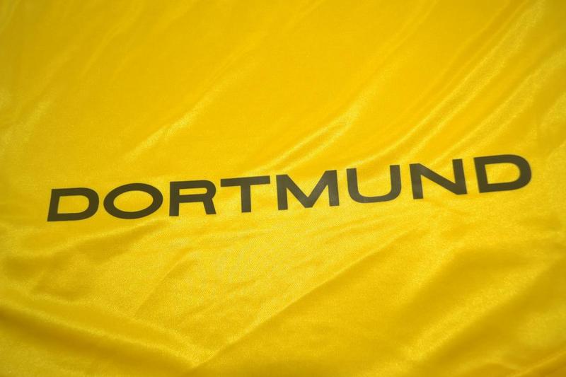 Thailand Quality(AAA) 1998/99 Dortmund Home Retro Soccer Jersey
