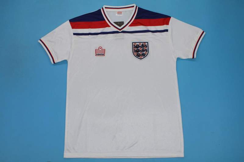 Thailand Quality(AAA) 1982 England Home Retro Soccer Jersey