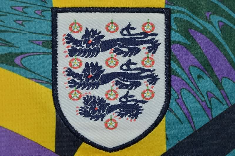 Thailand Quality(AAA) 1995 England Goalkeeper Long Sleeve Retro Soccer Jersey