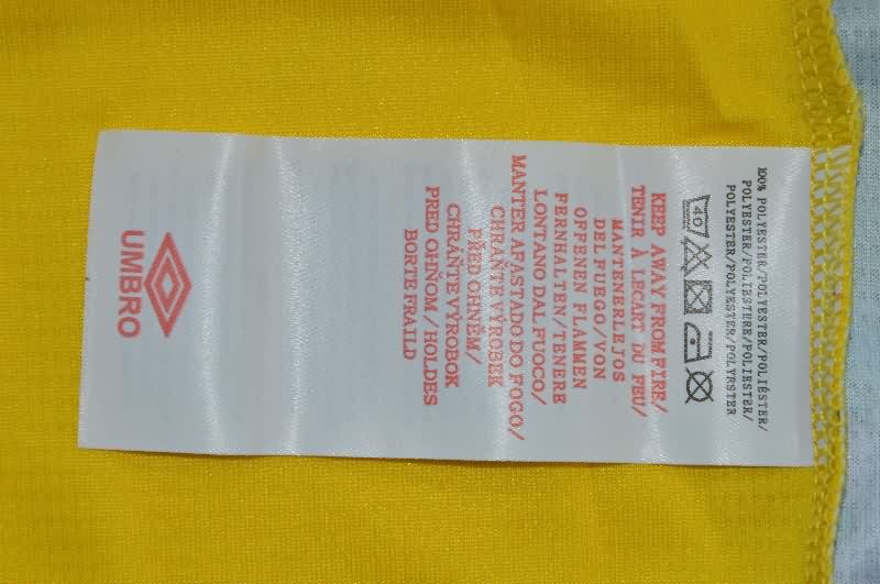 Thailand Quality(AAA) 1995 England Goalkeeper Long Sleeve Retro Soccer Jersey