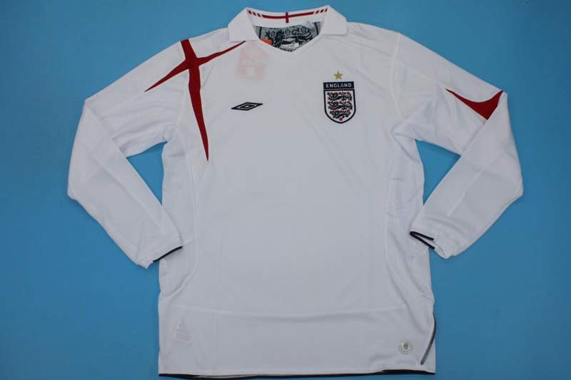 Thailand Quality(AAA) 2006 England Home Retro Soccer Jersey(L/S)