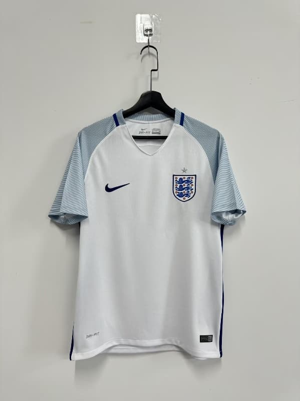Thailand Quality(AAA) 2016 England Home Retro Soccer Jersey