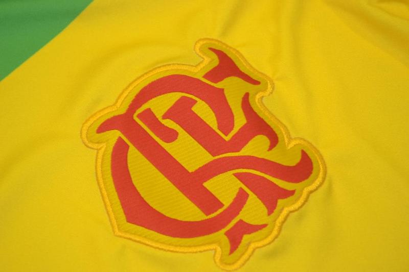 Thailand Quality(AAA) 2004 Flamengo Away Retro Soccer Jersey
