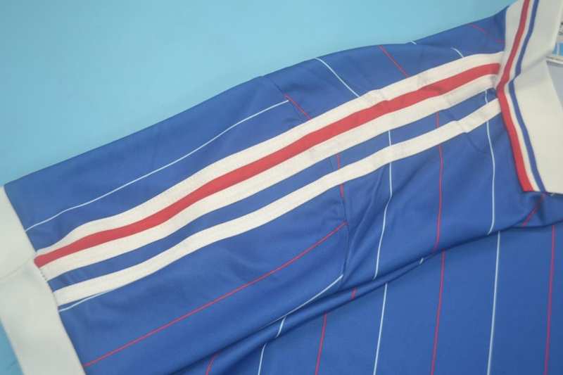 Thailand Quality(AAA) 1982 France Home Retro Soccer Jersey