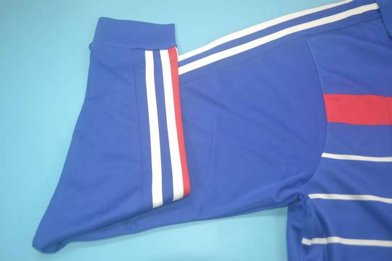 Thailand Quality(AAA) 1984 France Home Retro Soccer Jersey(L/S)