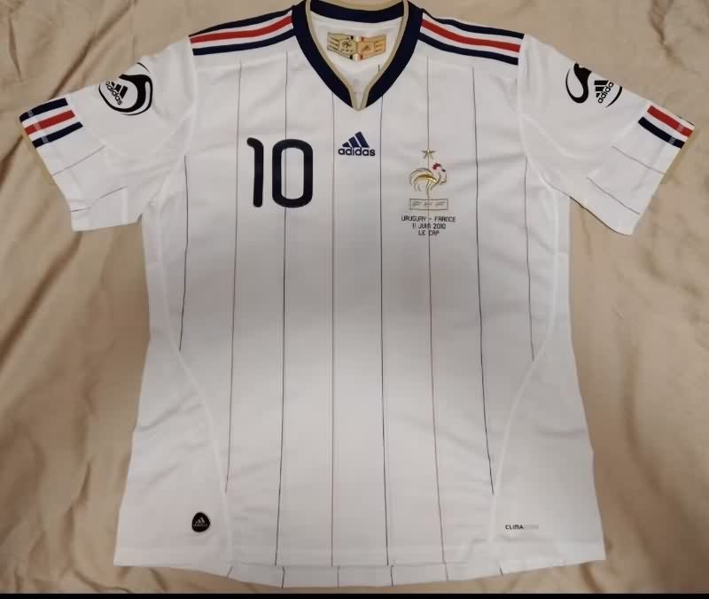 Thailand Quality(AAA) 2010 France Away Retro Soccer Jersey