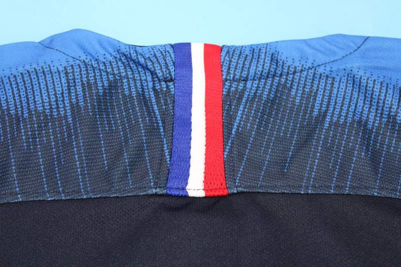 Thailand Quality(AAA) 2018 France Home Retro Soccer Jersey (2 Star)