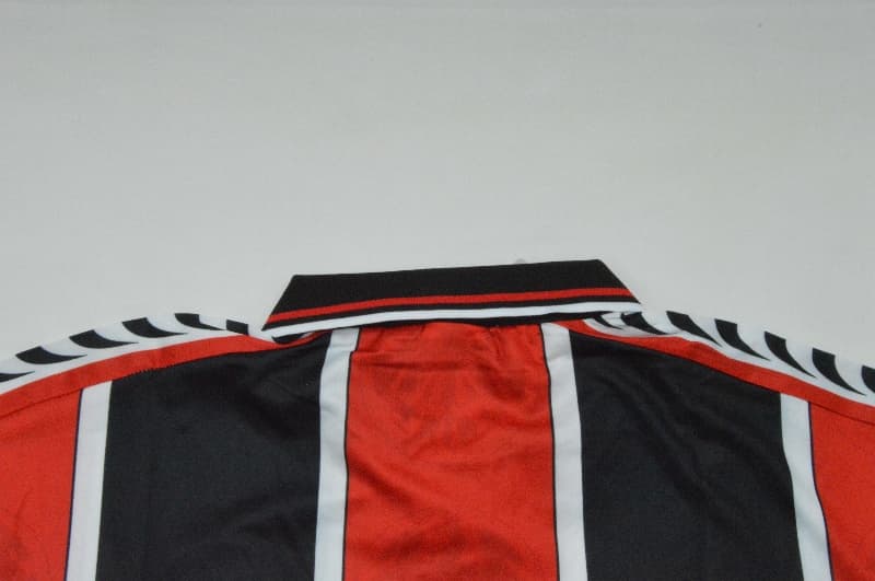 Thailand Quality(AAA) 1996/97 Frankfurt Home Retro Soccer Jersey