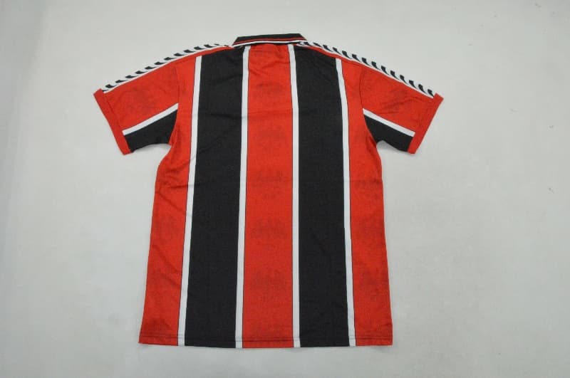 Thailand Quality(AAA) 1996/97 Frankfurt Home Retro Soccer Jersey