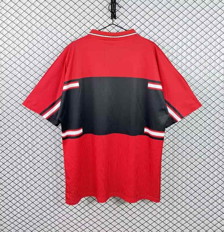 Thailand Quality(AAA) 2000/01 Freiburg Home Retro Soccer Jersey