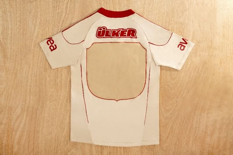 Thailand Quality(AAA) 2010/11 Galatasaray Away Retro Soccer Jersey