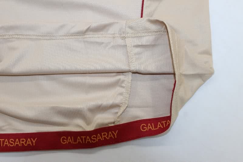 Thailand Quality(AAA) 2010/11 Galatasaray Away Retro Soccer Jersey